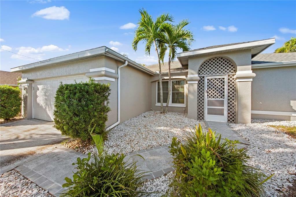 Property Photo:  2136 SE 8th Ave  FL 33990 