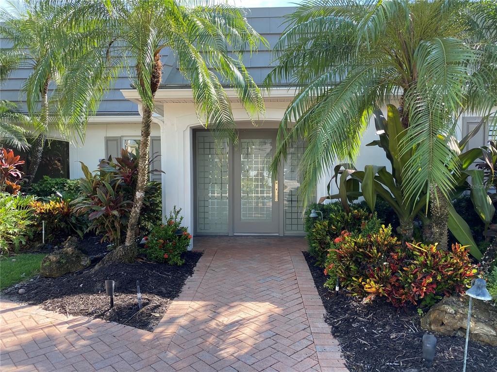Property Photo: 426 Meadow Lark Drive FL 34236