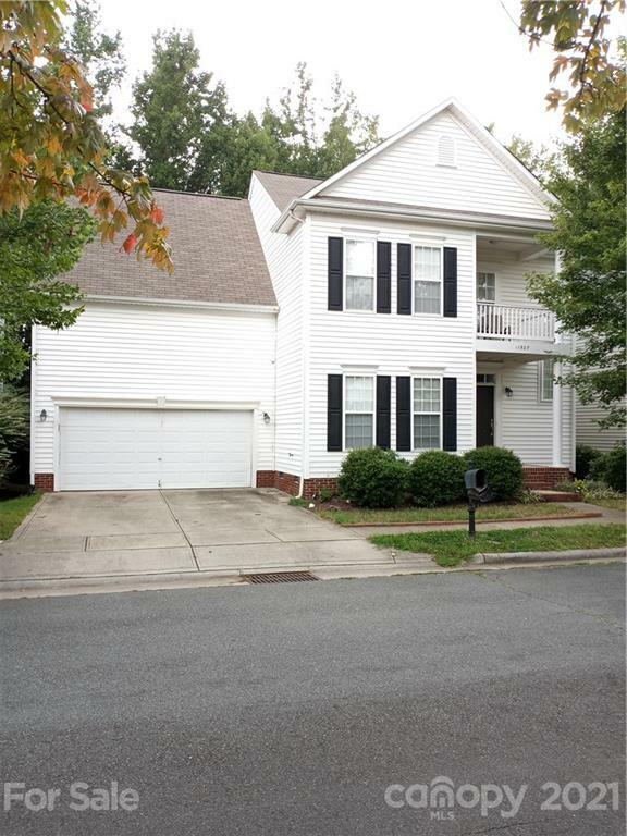 Property Photo:  11927 Royal Castle Court  NC 28277 