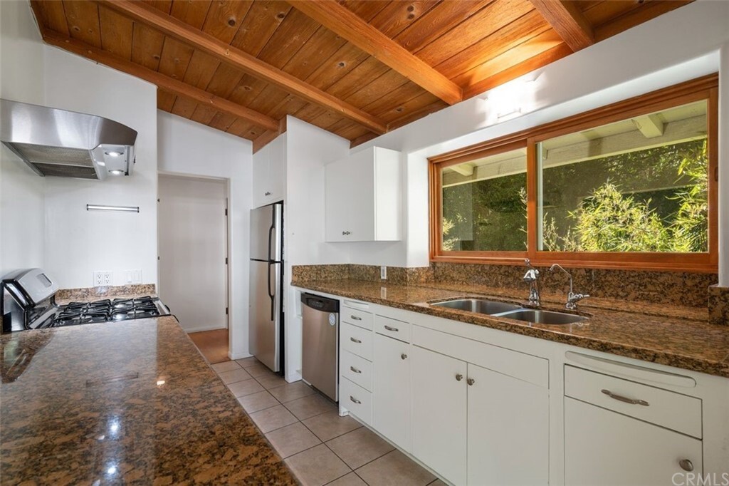 Property Photo: 10003 Westwanda Drive CA 90210