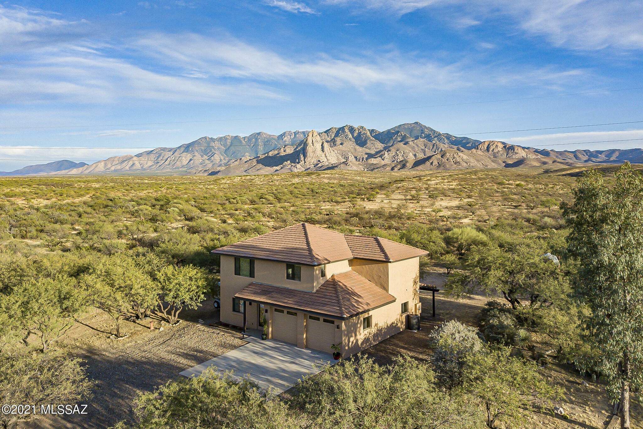 Property Photo:  1851 W Quail Way  AZ 85645 