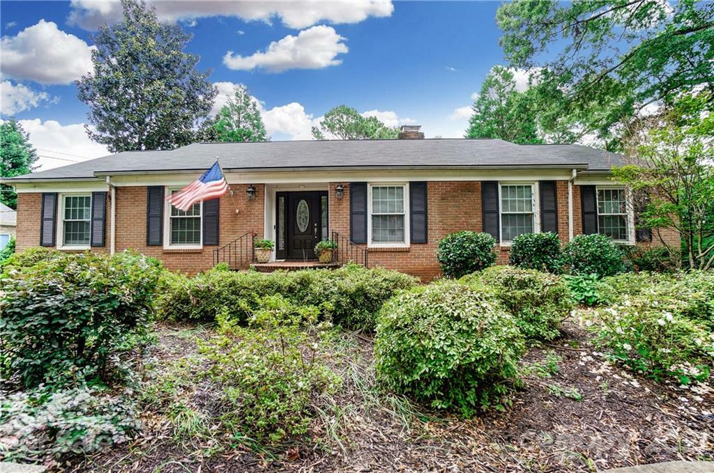 Property Photo: 1518 Clarendon Place SC 29732