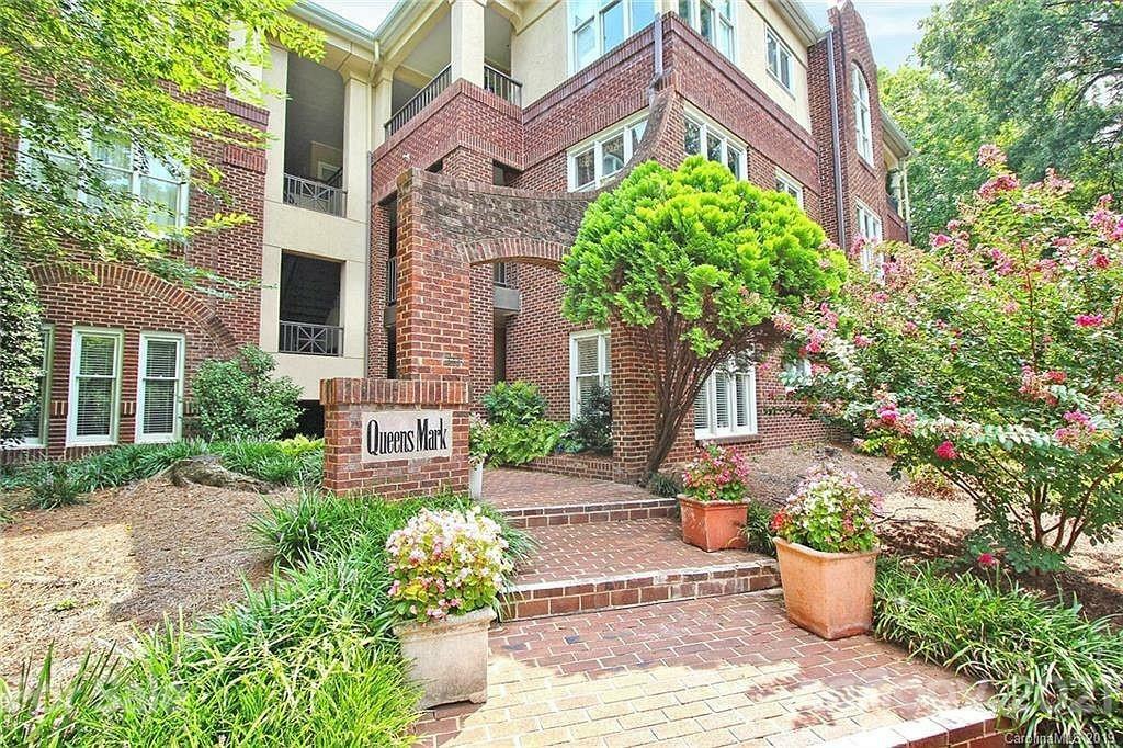 325 Queens Road 19  Charlotte NC 28204 photo