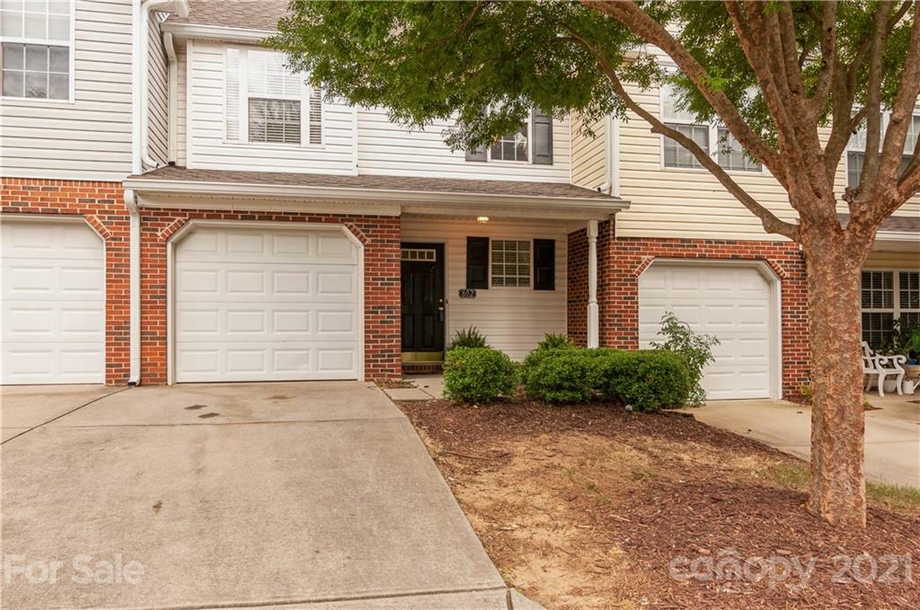 Property Photo:  802 Rock Lake Glen  SC 29715 