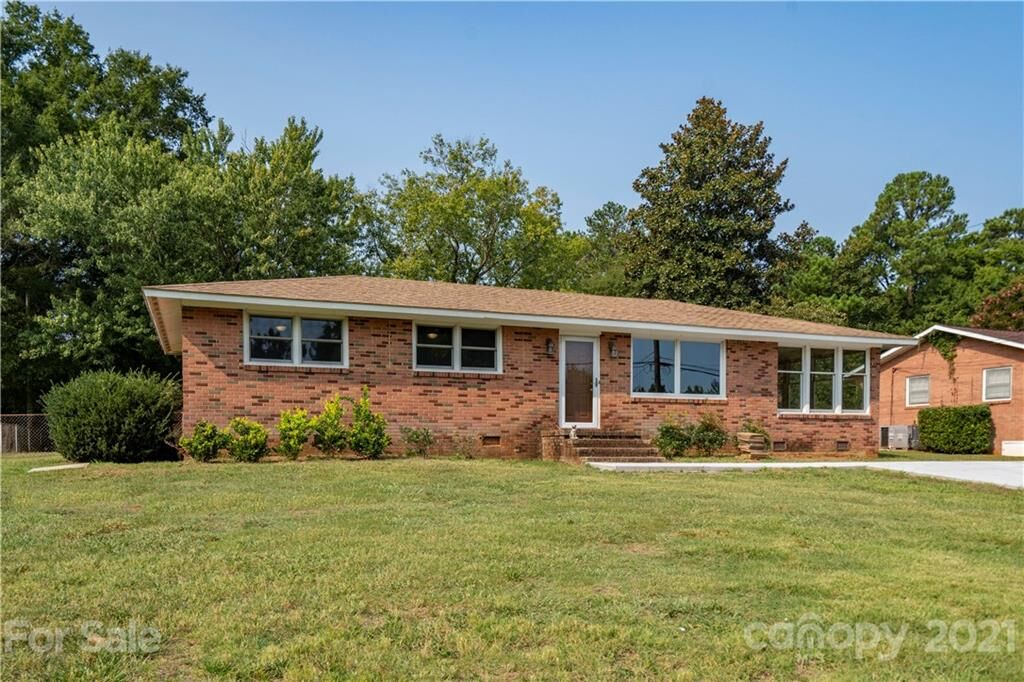 Property Photo:  743 Rabun Lane  SC 29730 