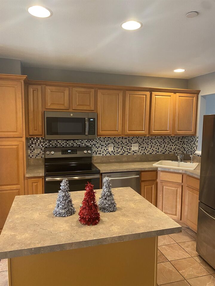 Property Photo: 177 Silver Street #3 NH 03103
