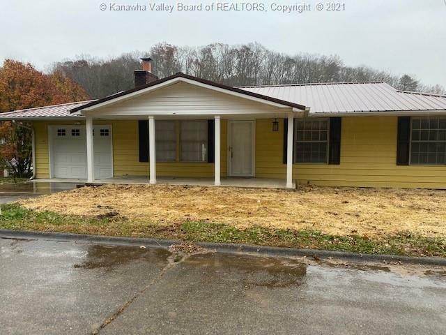 Property Photo: 114 Fairview Drive WV 25143