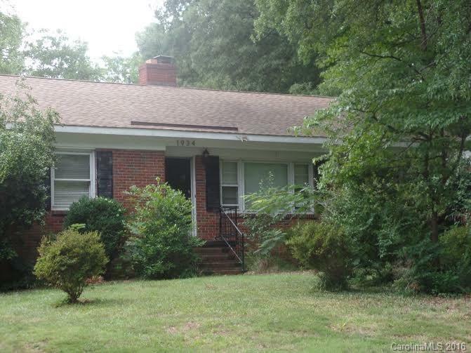 Property Photo:  1934 Woodland Drive  NC 28205 