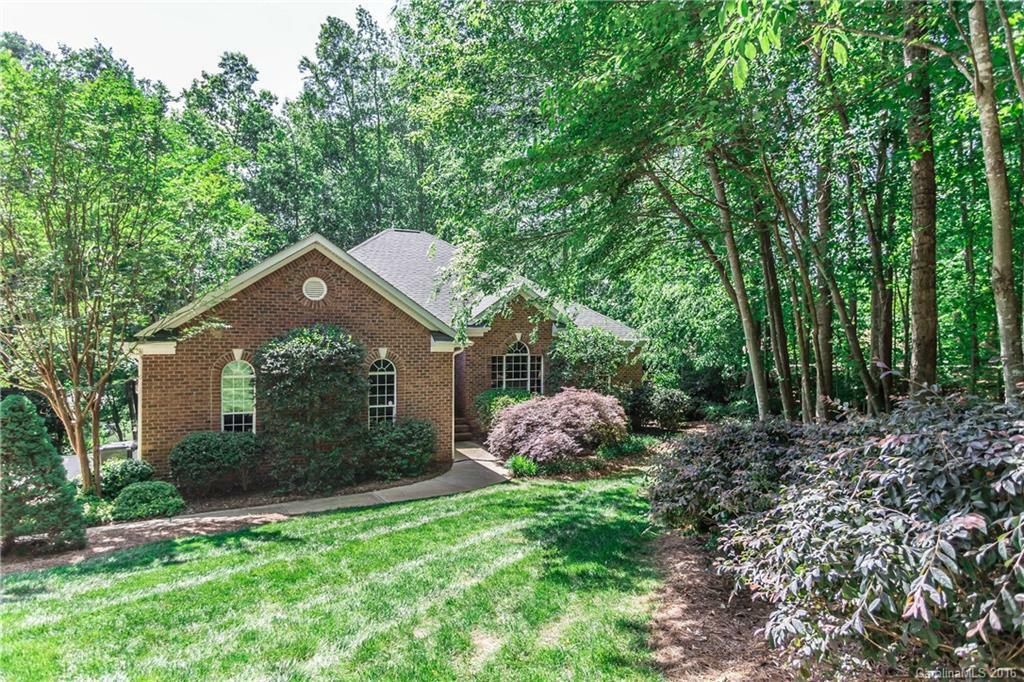 Property Photo:  143 Sierra Woods Drive  NC 28166 