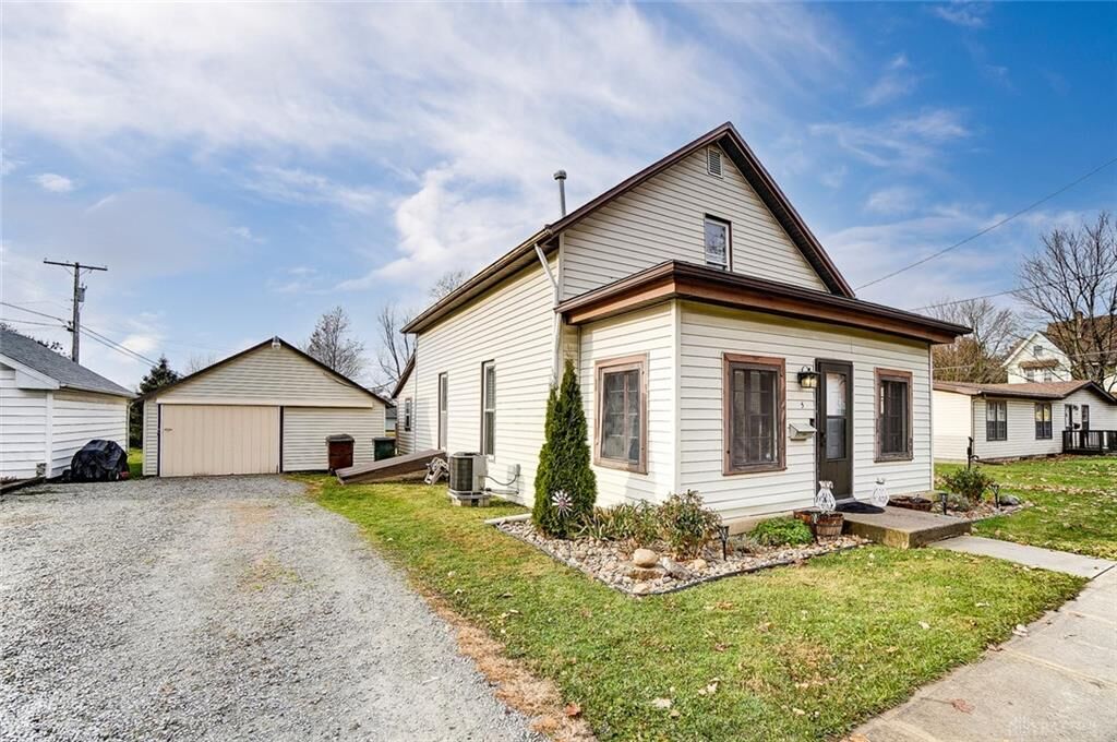 Property Photo: 5 N Maple Street OH 45335