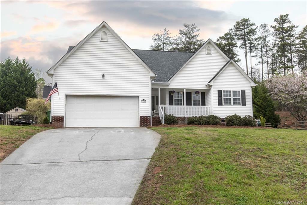 Property Photo:  132 Deerfield Drive  NC 28120 