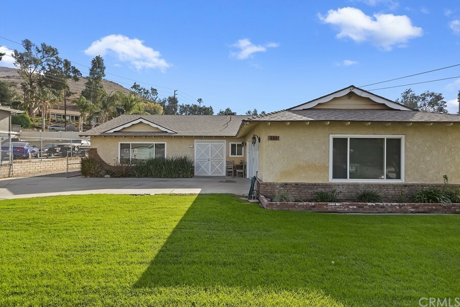 Property Photo:  144 8th Street  CA 92860 