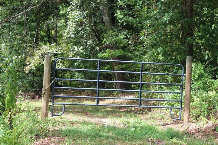 999 Alexander Road  Leicester NC 28701 photo