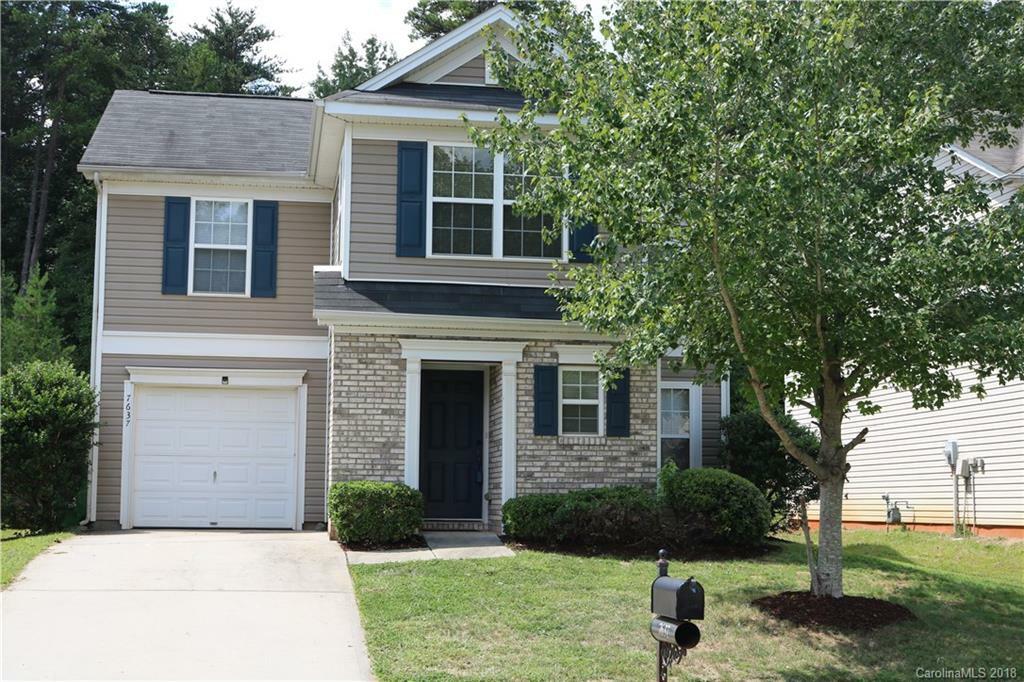 7637 Ponderosa Pine Lane  Charlotte NC 28215 photo