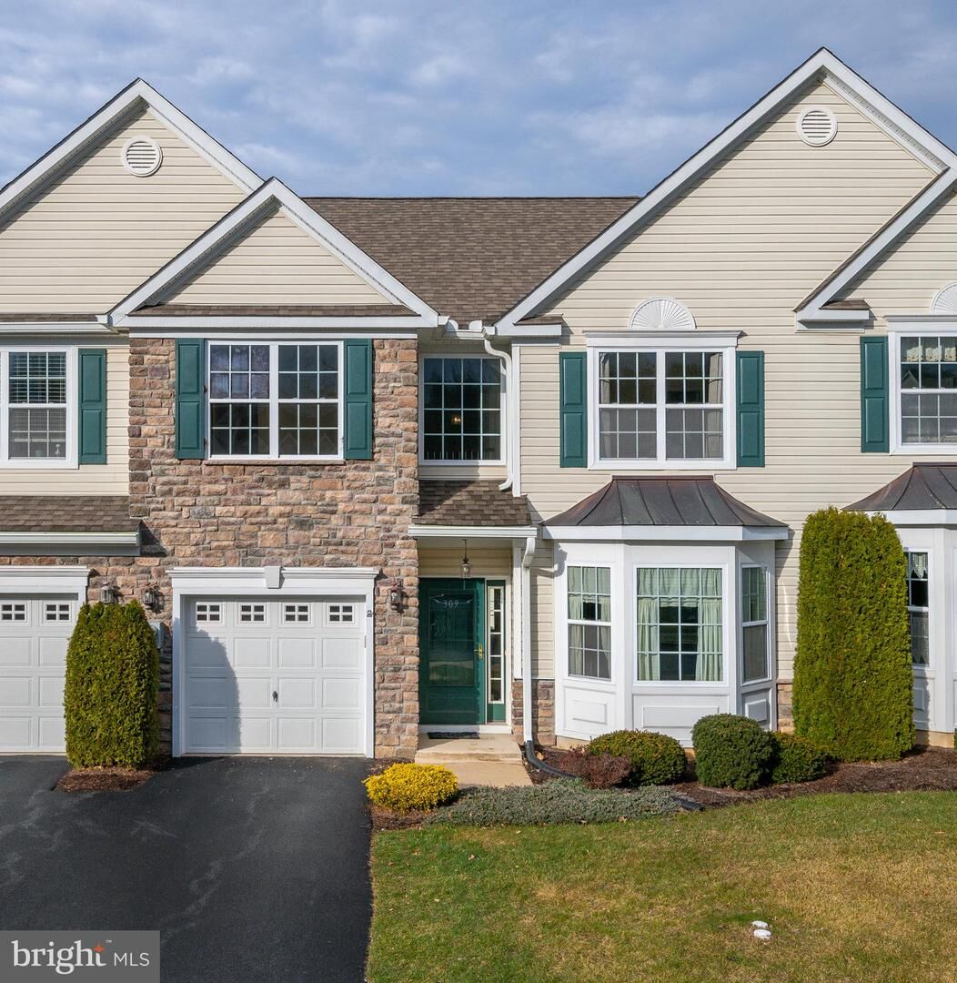 Property Photo: 309 Village Drive PA 19510