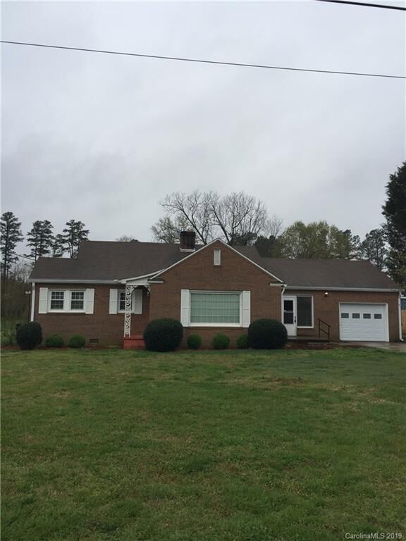Property Photo:  4025 Sherrills Ford Road  NC 28147 