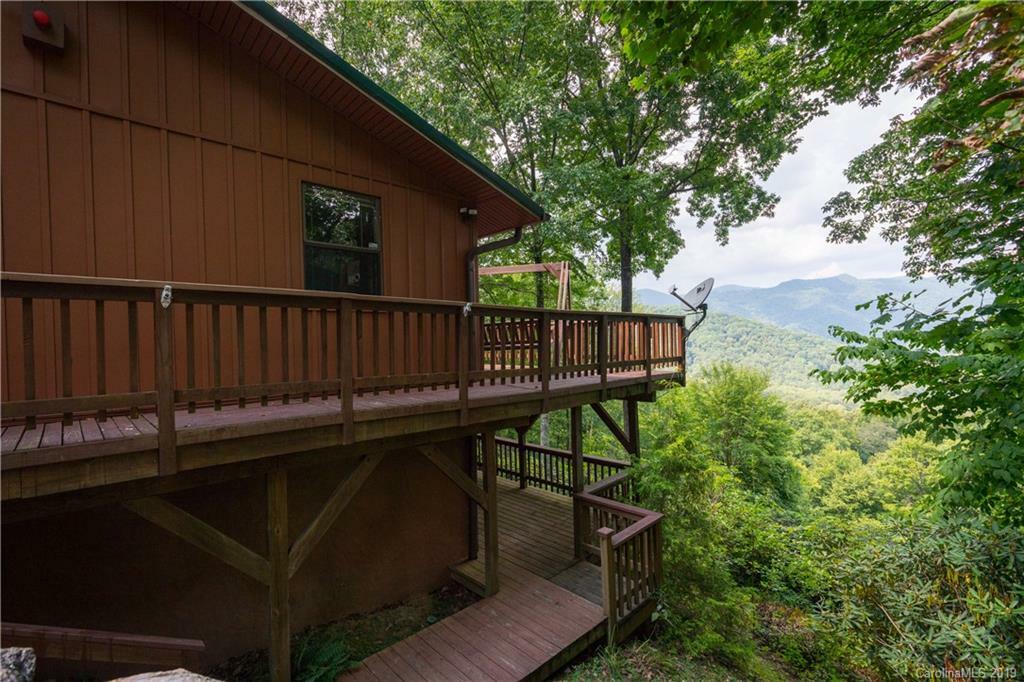 Property Photo: 198 Wildcat Run NC 28751