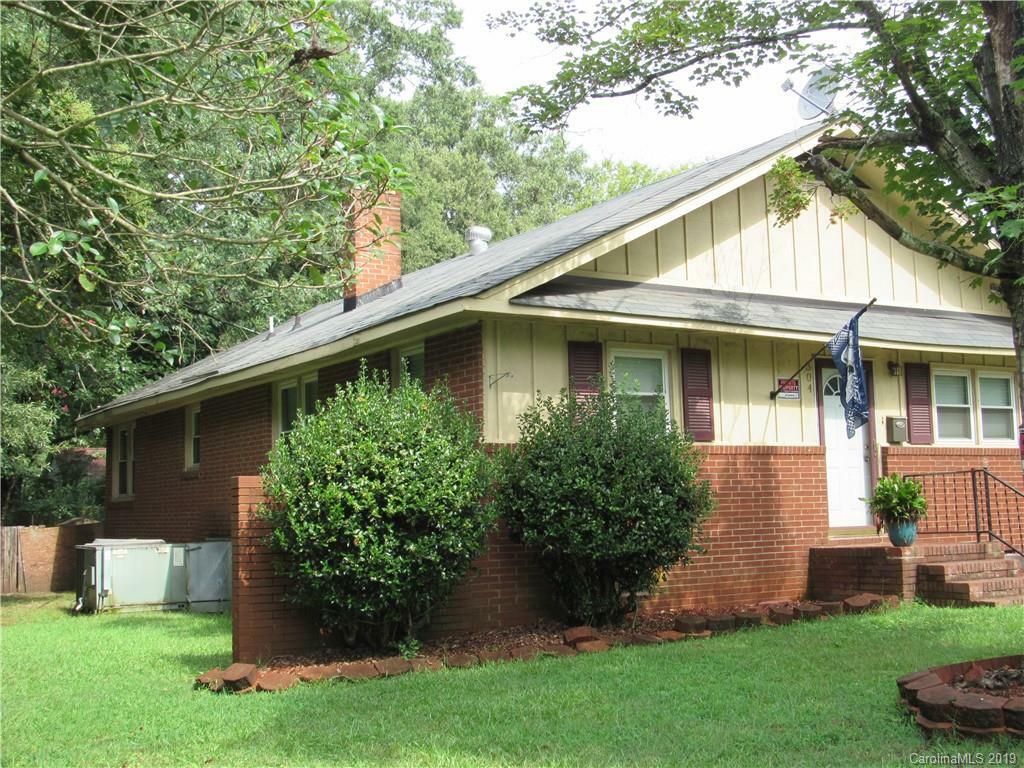 Property Photo: 304 Winburn Street NC 28112