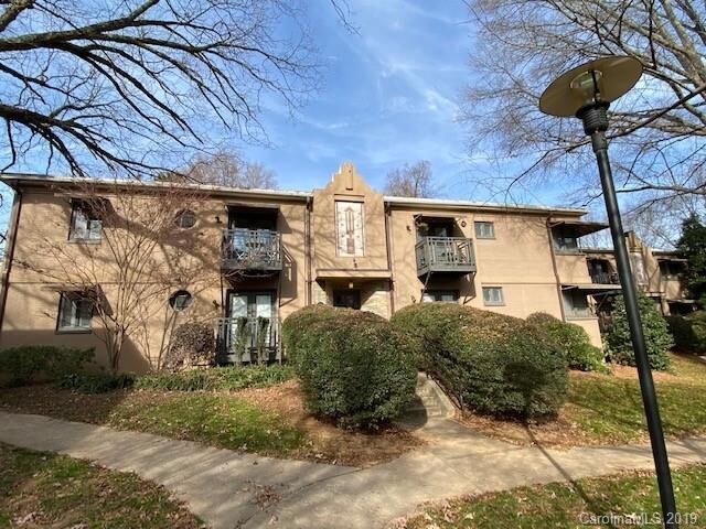 Property Photo:  211 N Dotger Avenue N D3  NC 28207 