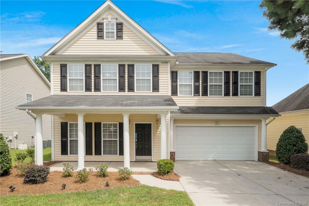 Property Photo: 13308 Rebecca Run Drive NC 28269