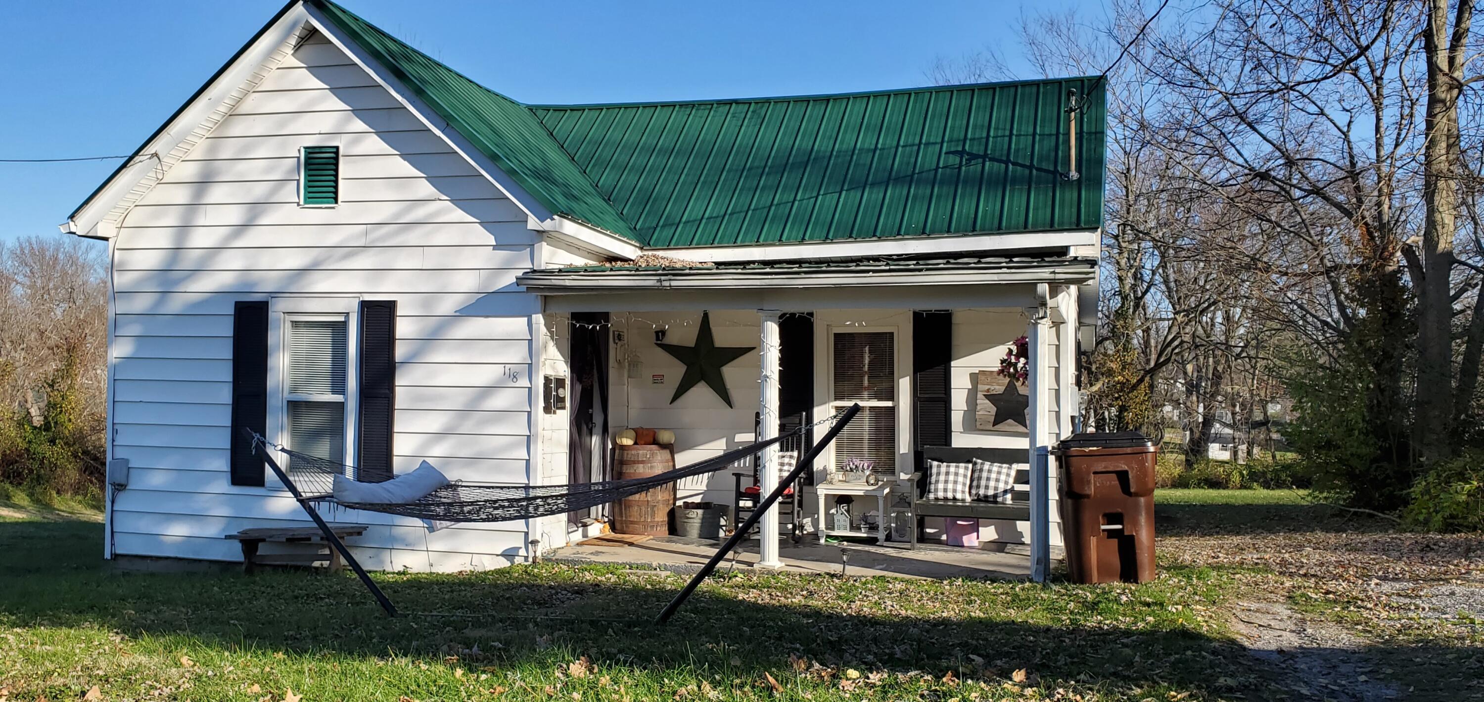 Property Photo: 118 Hamilton Avenue KY 40444