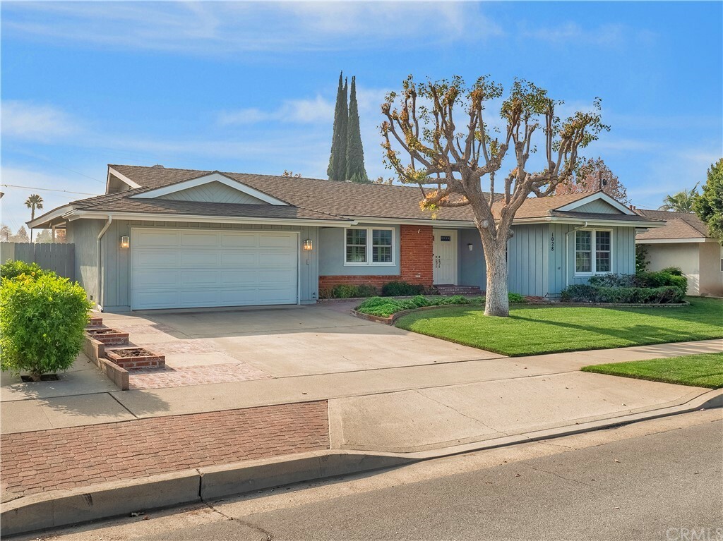 Property Photo:  1028 E Del Mar Avenue  CA 92865 