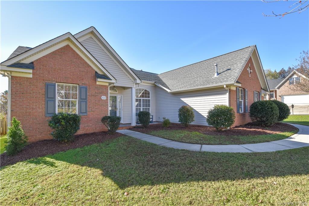 Property Photo:  5623 Falls Ridge Lane  NC 28269 