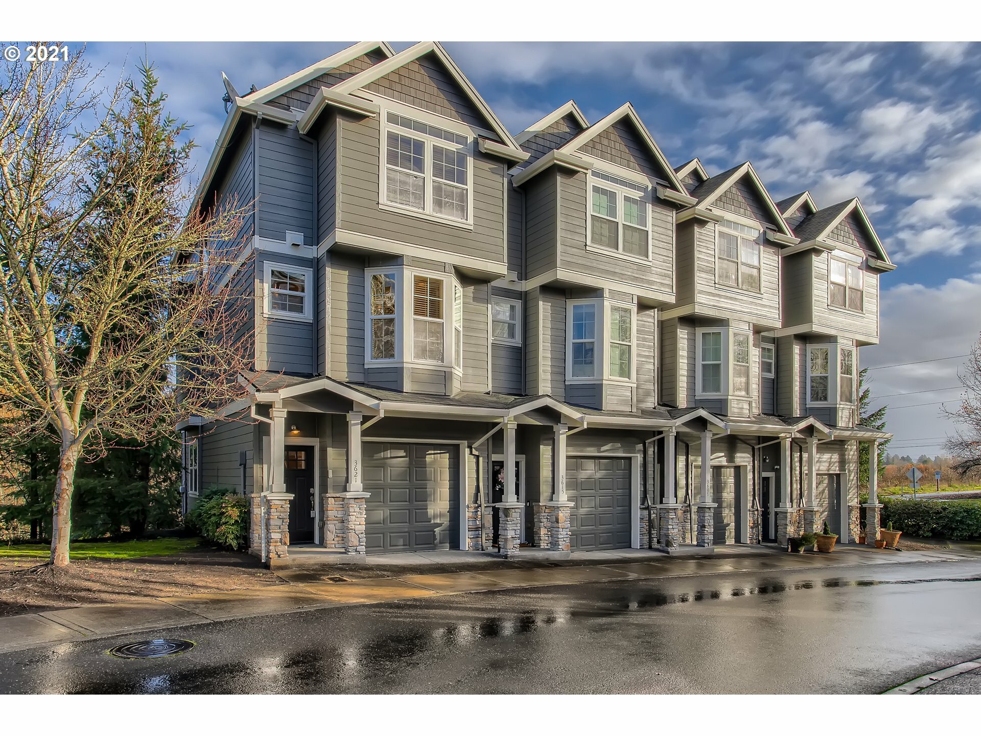 Property Photo: 3621 SW Innovation Ct OR 97003