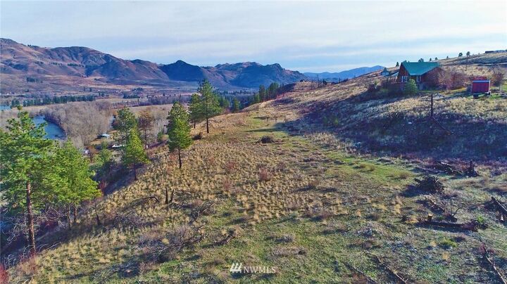 Property Photo:  1 Rising Eagle Road  WA 98862 