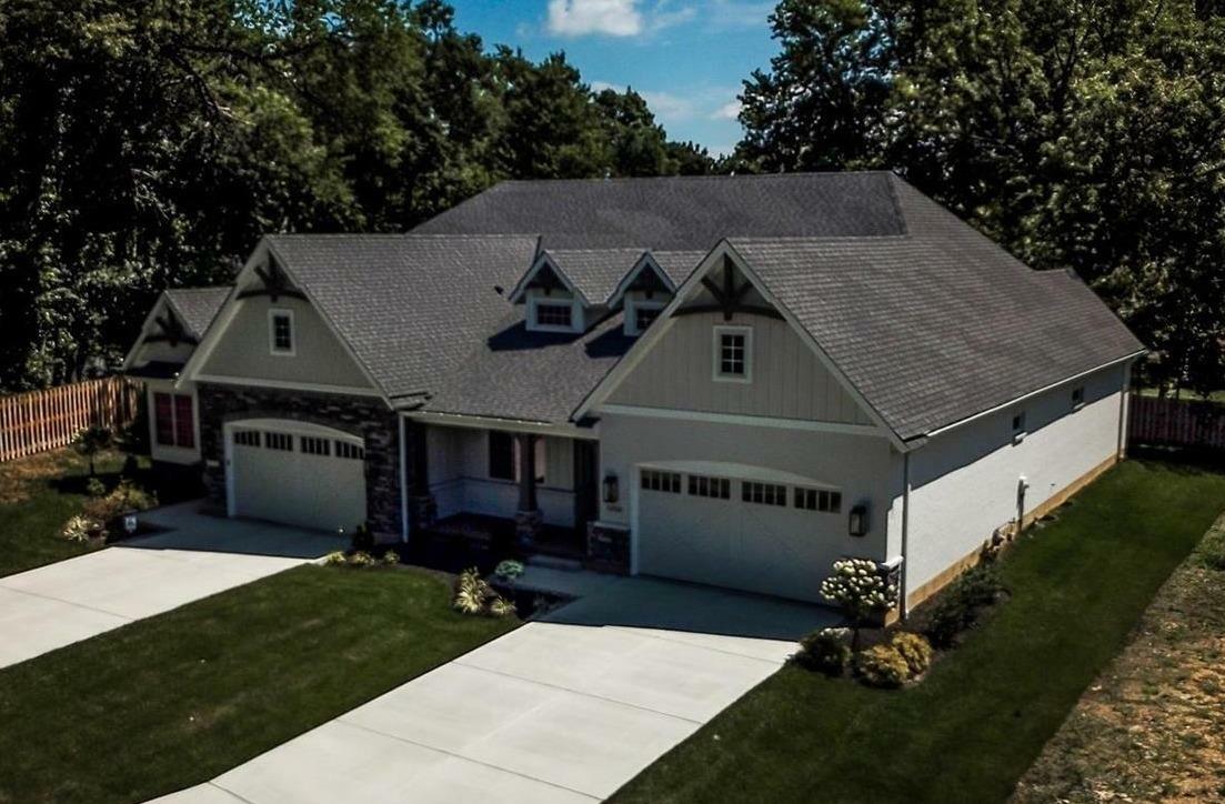 Property Photo: 10324 Montgomery Rd OH 45242