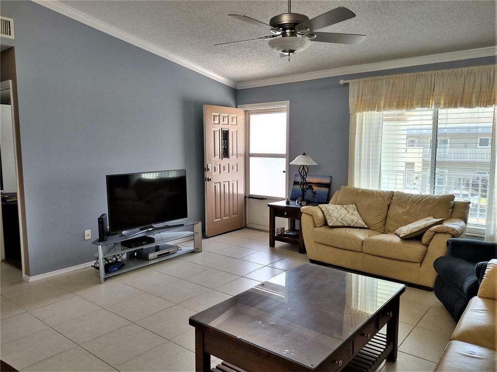 Property Photo: 2297 Monaco Lane 25 FL 33763