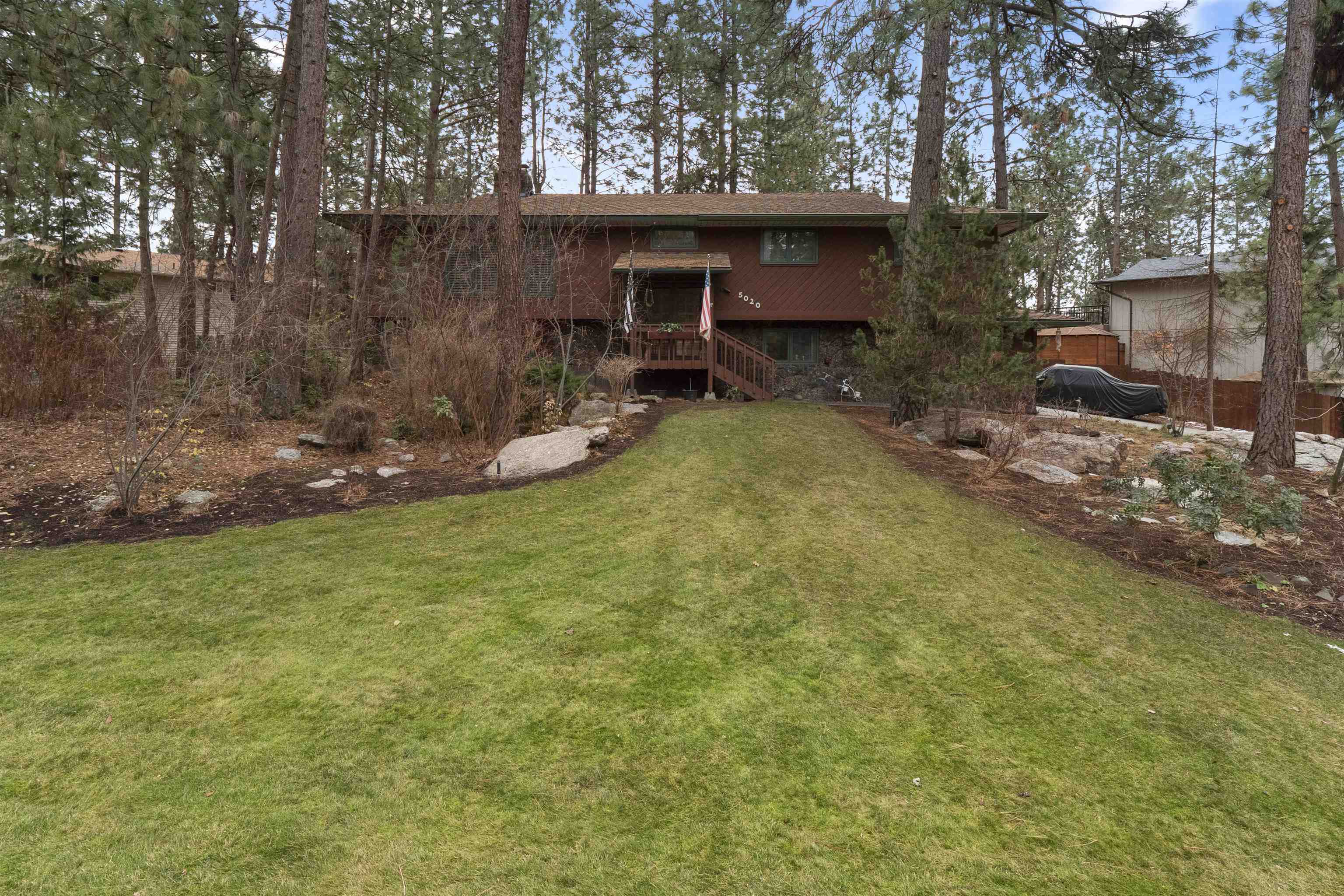 Property Photo:  5020 N Vista View Cir  WA 99212 