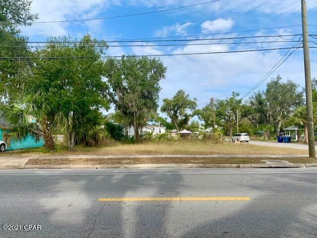 Property Photo:  1101 Wilmont Avenue  FL 32401 