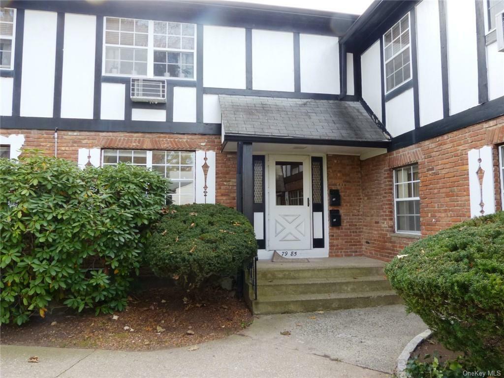 Property Photo:  83 Parkside Drive  NY 10901 