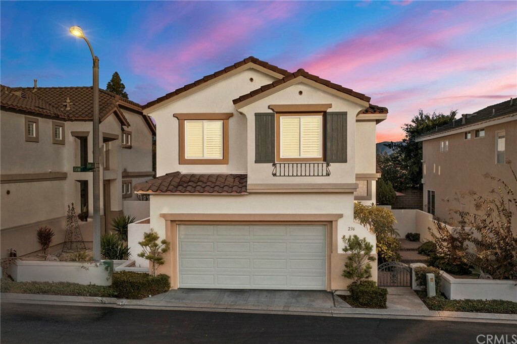 Property Photo:  236 Grant Lane  CA 92870 