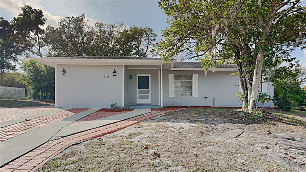 Property Photo:  7232 Tarrytown Drive  FL 34606 