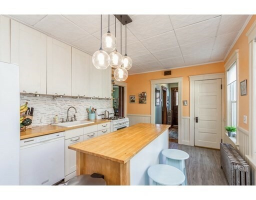 Property Photo: 121 Delmont Avenue MA 01604