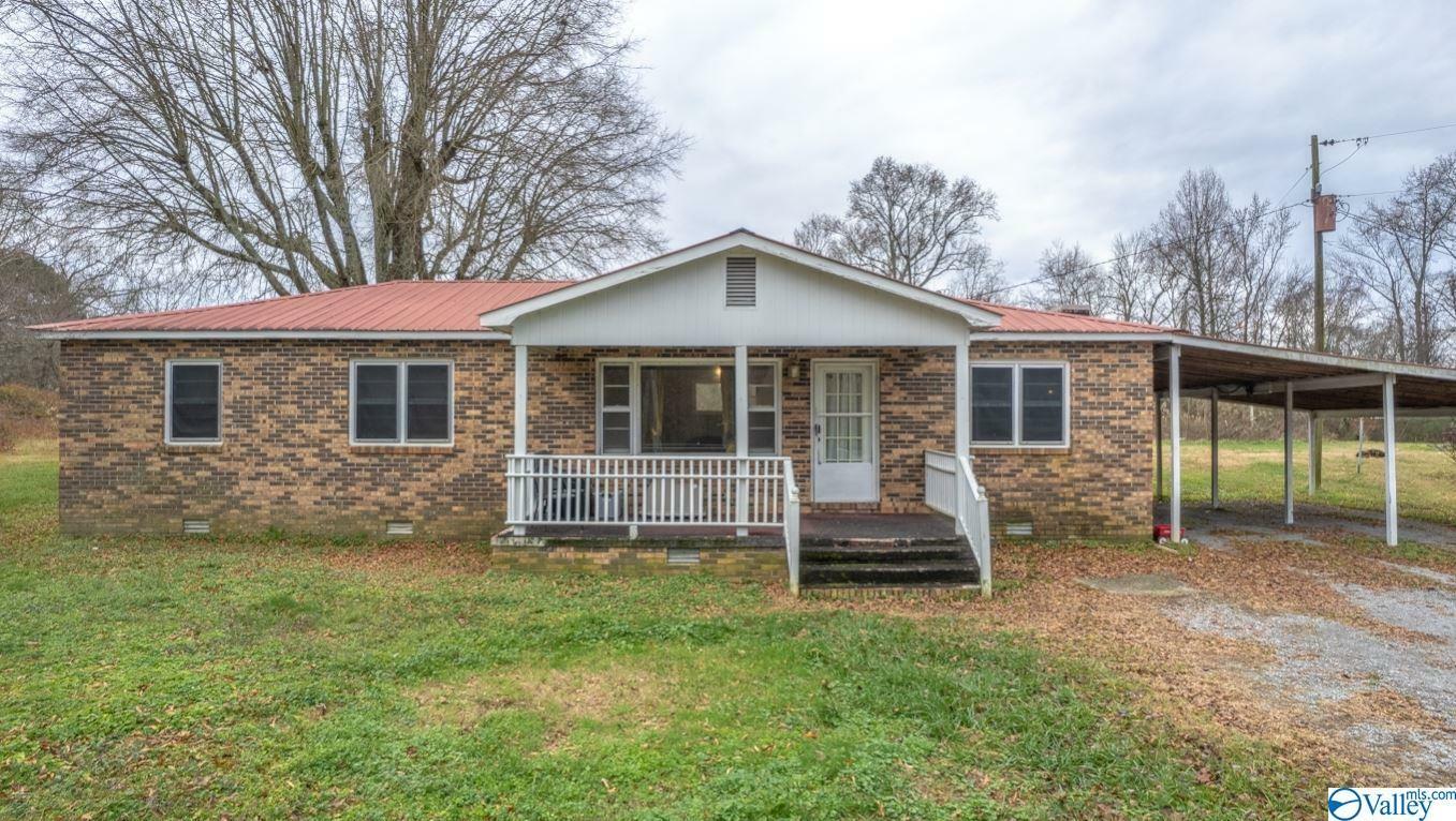 Property Photo:  585 County Road 449  AL 35744 