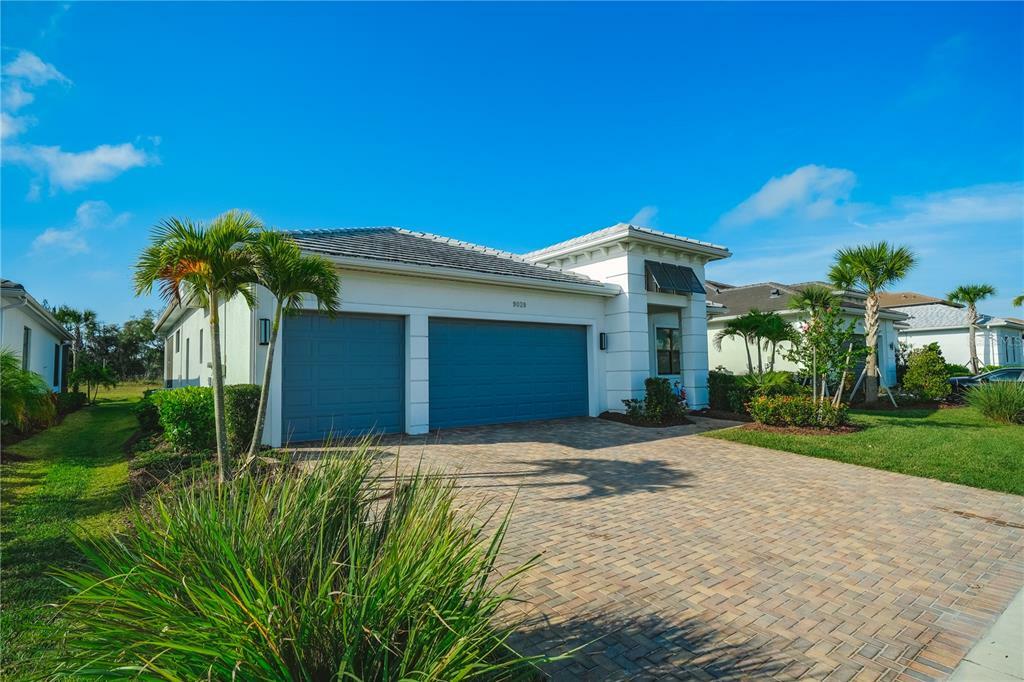 Property Photo:  9029 Bernini Place  FL 34240 