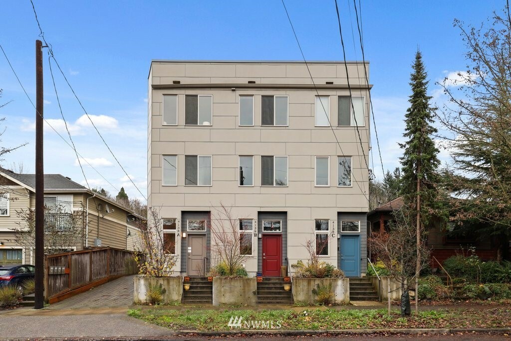 Property Photo: 4138 A 25th Avenue SW WA 98106