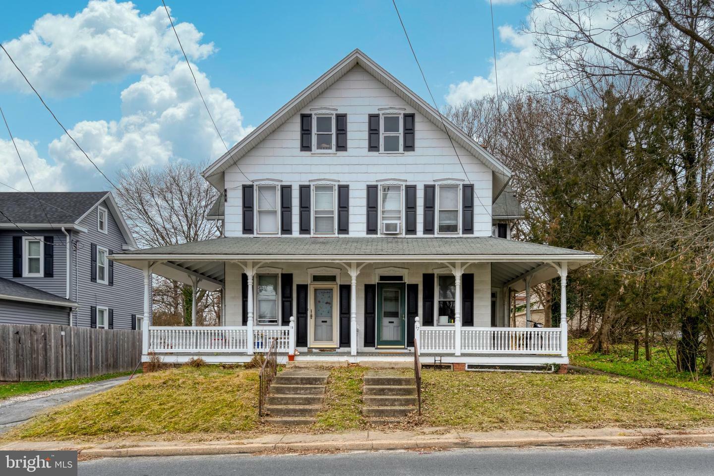 Property Photo:  17 &Amp 19 W Cottage Avenue  PA 17551 