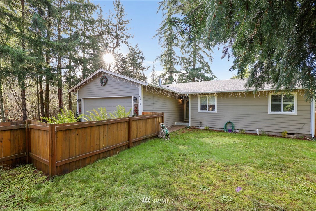 Property Photo:  5701 Renee Court SE  WA 98513 