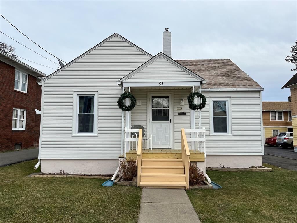 Property Photo:  95 Allen Street  NY 13790 