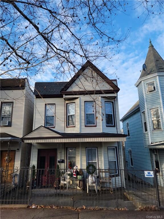 Property Photo:  1827 Wallace Avenue  NY 10462 