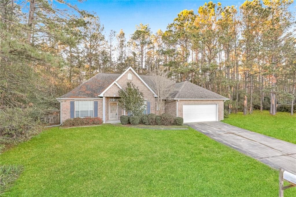 Property Photo: 13310 Riverlake Drive LA 70435