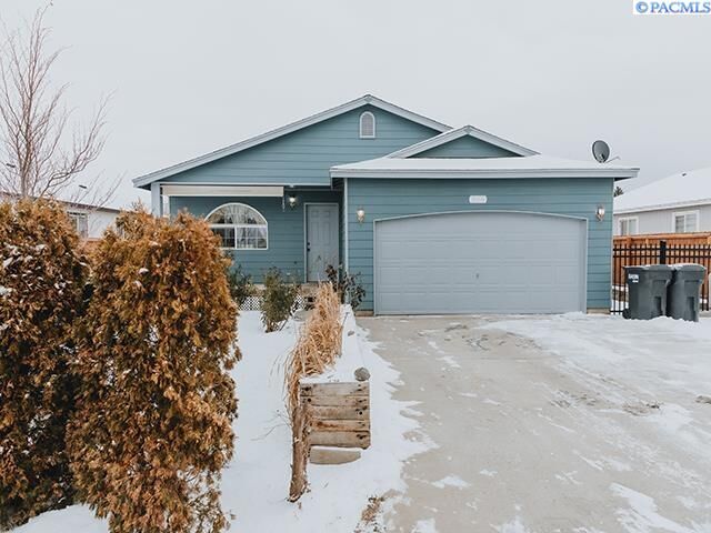 306 Casi Court  Prosser WA 99350 photo