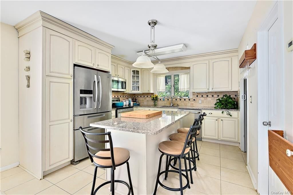 Property Photo: 33 Hollowbrook Lane NY 10567