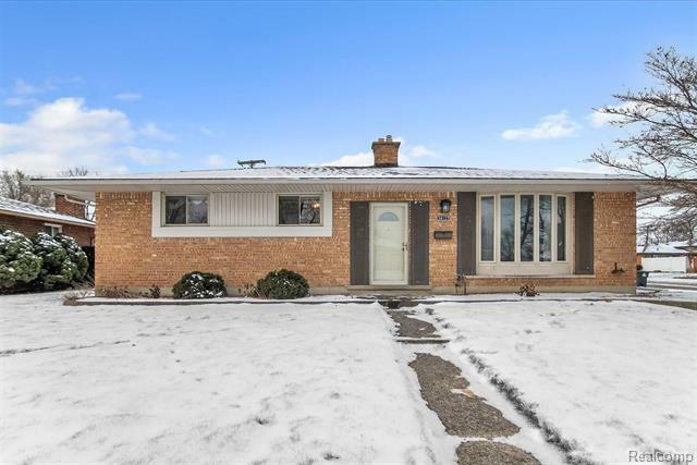 Property Photo: 34137 Sequoia MI 48185