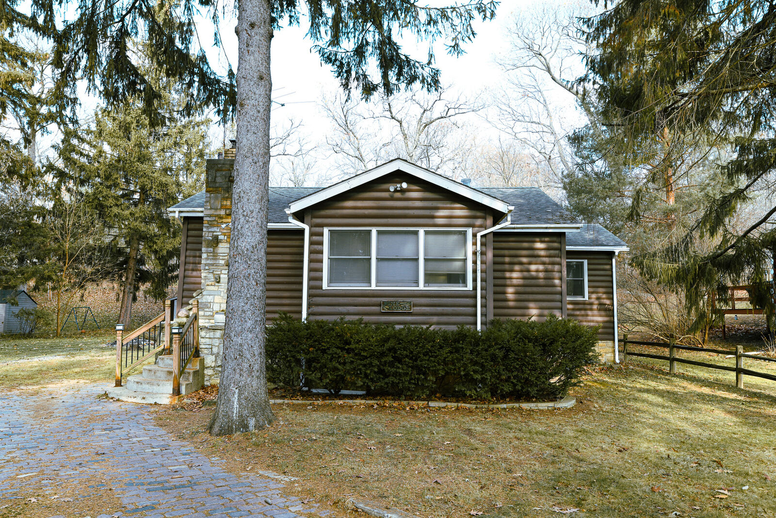 Property Photo:  27686 W Rowe Avenue  IL 60081 