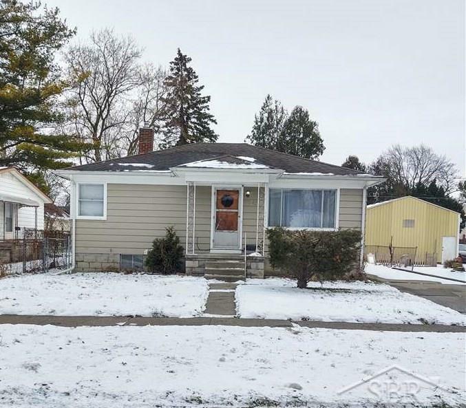 Property Photo:  712 N Bond  MI 48602 